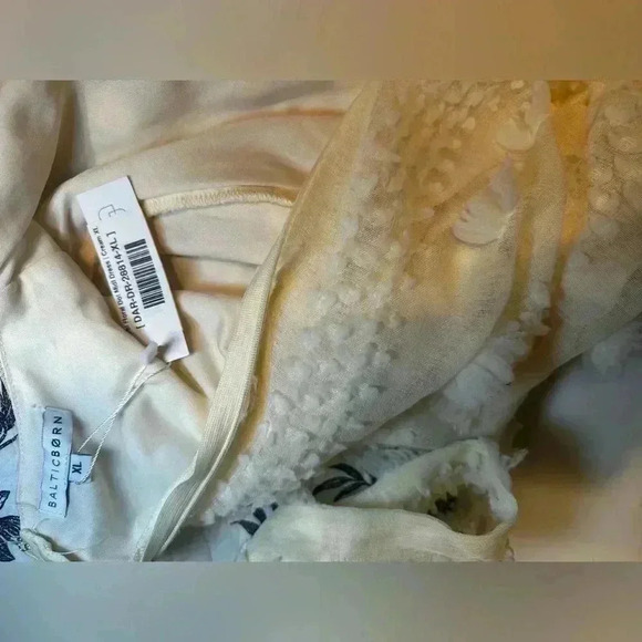 Baltic Born Darbi Floral Midi Dress Cream Size XL - Picture 4 of 7